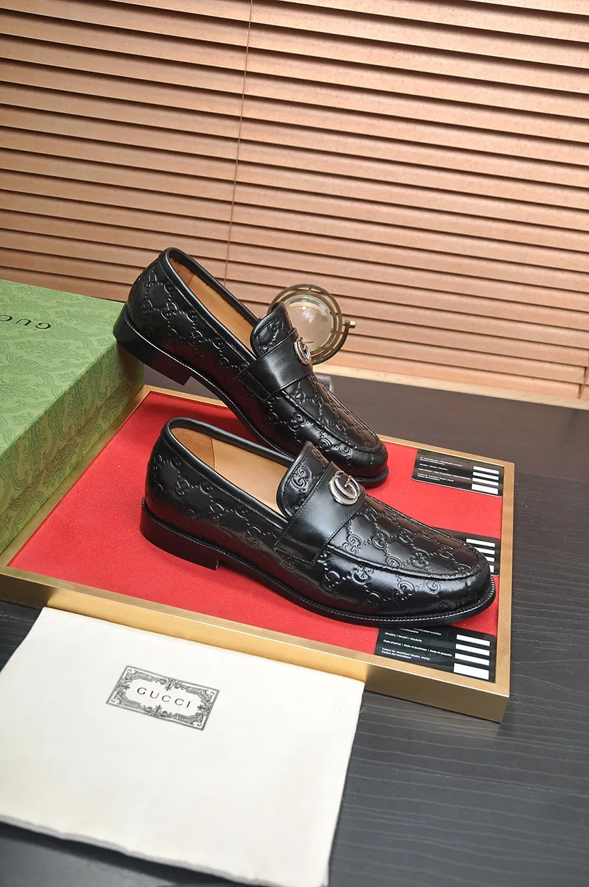 Men's men's shoes💰520💶【GUCCI】 (high-end Niuli) new model🍀Gucci* - top version Gucci classic casual leather shoes! It is made of imported original cowhide and has a comfortable first layer of cowhide lining! Original wear-resistant rubber outsole! High quality products! Code number 38-44!